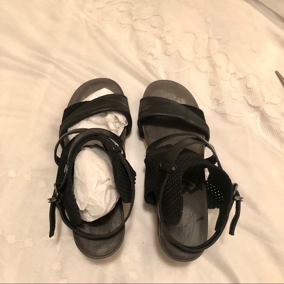 OTBT Take Off Heeled Sandals, Size 8 Leather upper - Picture 5 of 8